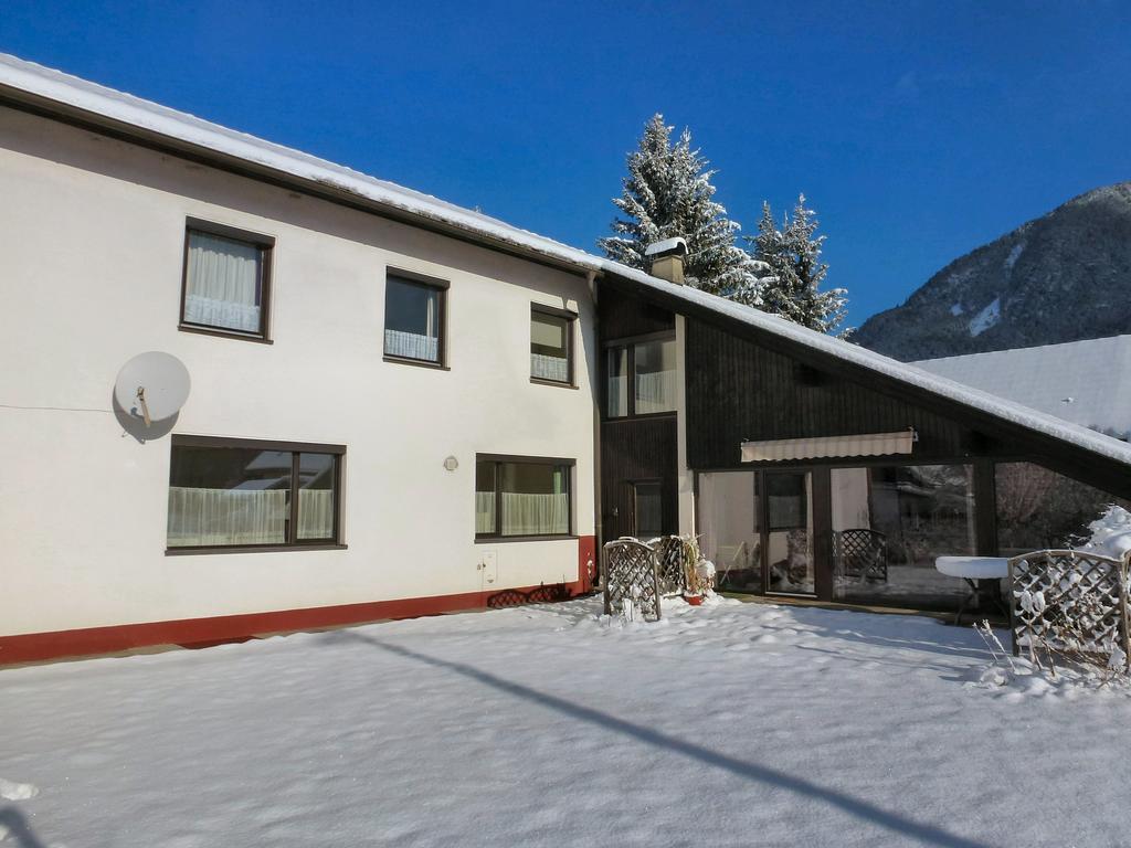 Haus Tapestry Hotel Noetsch Bagian luar foto